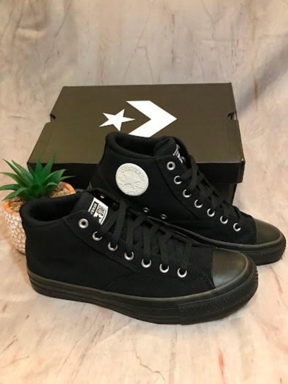 Converse All Star High Top Men's 10.5 Black Canvas Sneakers